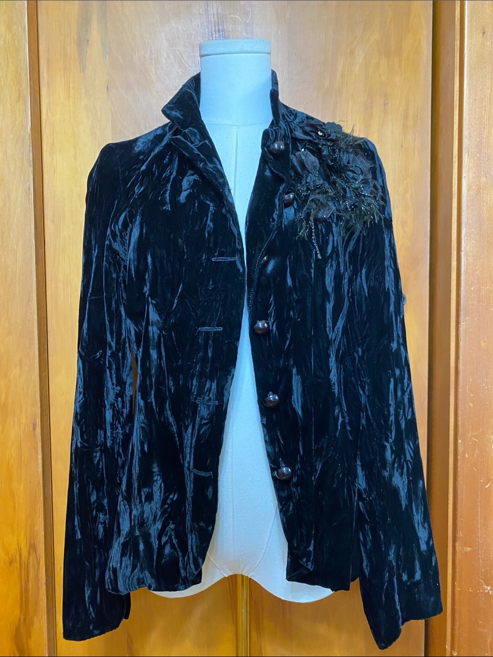 Crushed Black Velvet Button-Front Jacket Blazer Floral Feather Embellishment